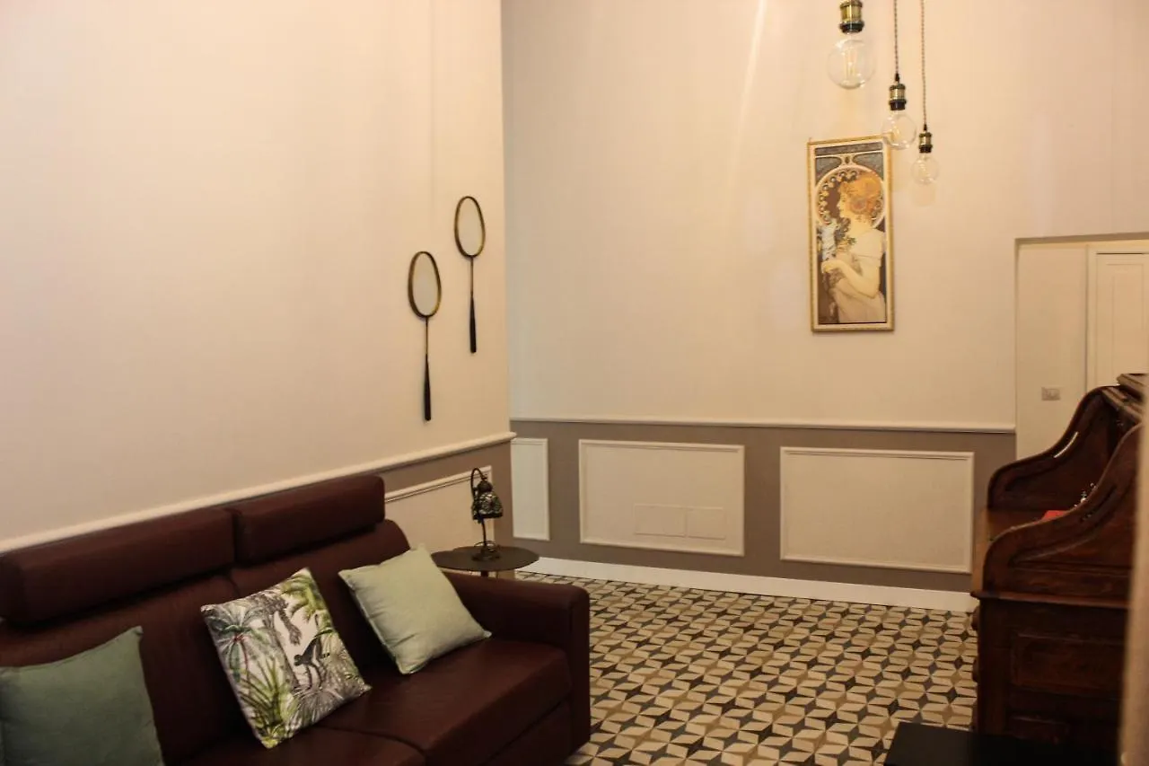 Le Chiavi Di Casa Bed & Breakfast Naples Italy
